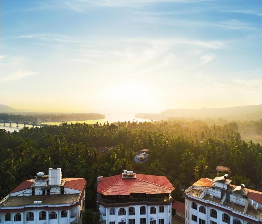 Span Suites & Villa Morjim Exteriér fotografie