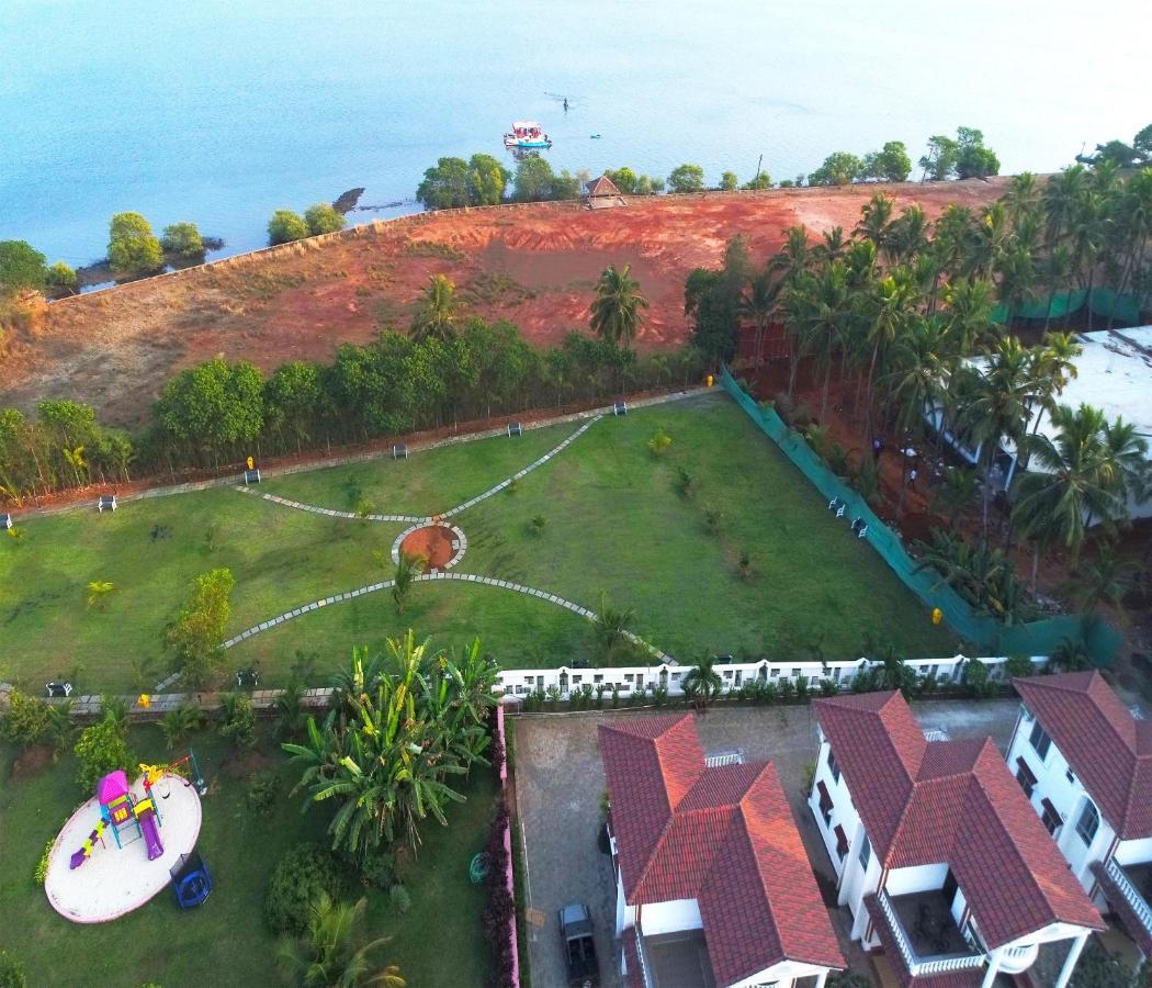 Span Suites & Villa Morjim Exteriér fotografie